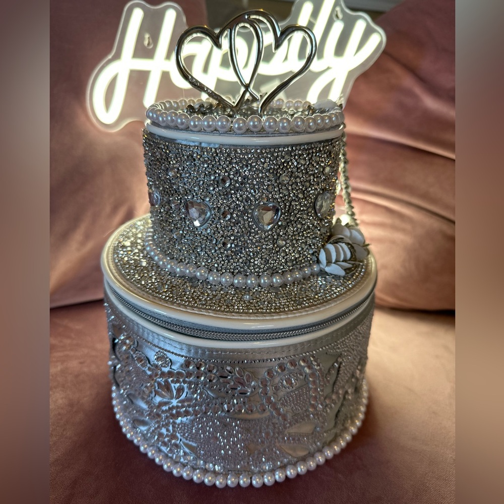 Betsey Johnson cake purse